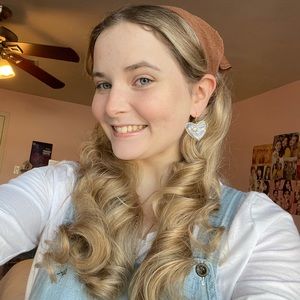 Meet your Posher, Eden